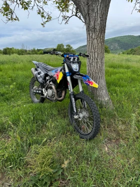     Husqvarna FC Rockstar edition 