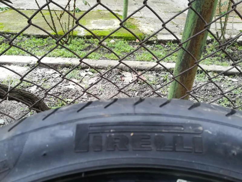 Гуми Летни 225/40R18, снимка 3 - Гуми и джанти - 20441694