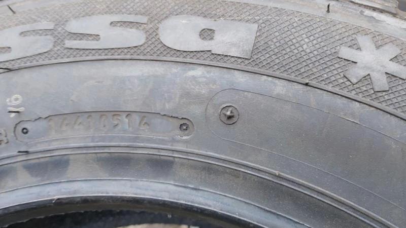 Гуми Зимни 175/70R14, снимка 5 - Гуми и джанти - 27967379