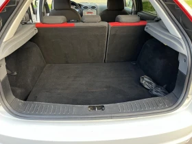 Ford Focus 1.6i 116кс ГАЗОВ ИНЖЕКЦИОН КЛИМАТРОНИК, снимка 14