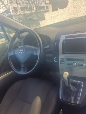 Toyota Corolla verso, снимка 16