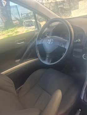 Toyota Corolla verso, снимка 17