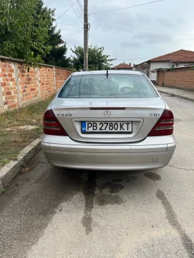     Mercedes-Benz C 220