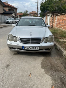     Mercedes-Benz C 220