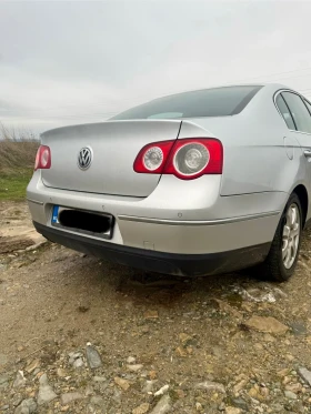 VW Passat 2.0 куб.140 коня ГАРАЖНА - 4300 € / 8410.07 лв. - 92349120 11