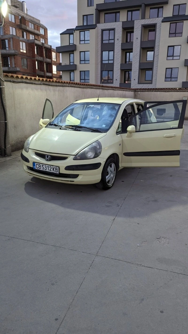 Honda Jazz 1.4 83кс, снимка 4 - Автомобили и джипове - 47191269