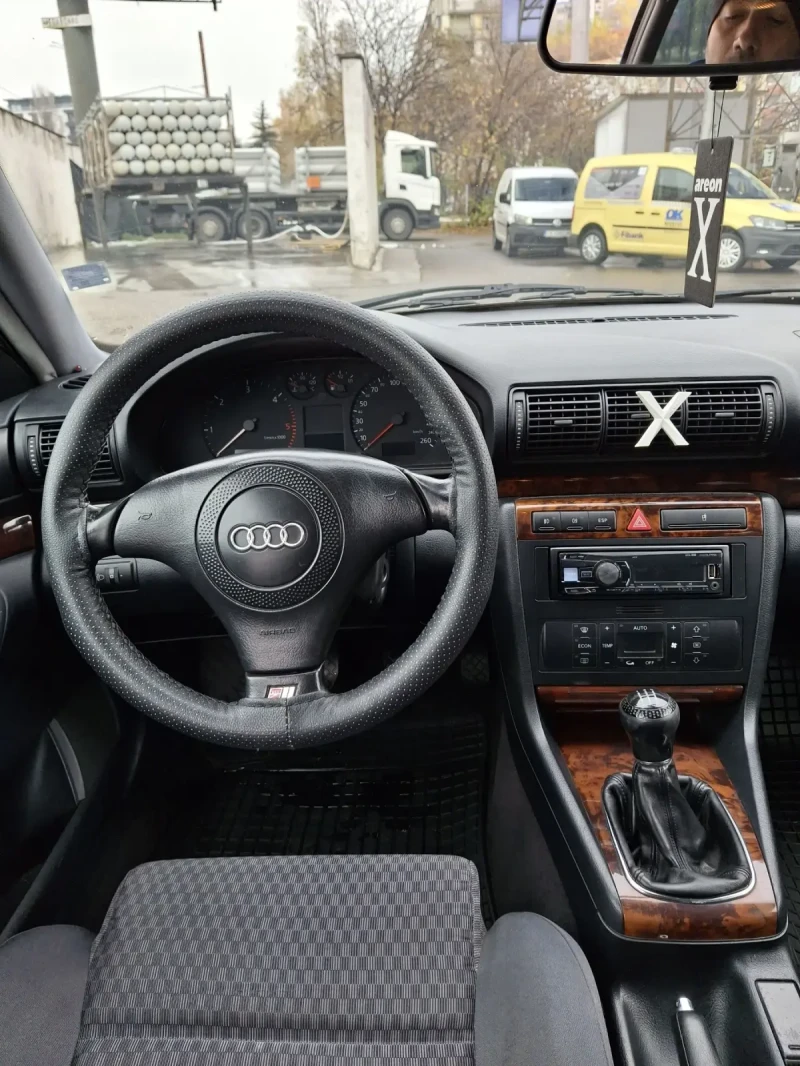 Audi A4 1.9TDI, снимка 5 - Автомобили и джипове - 47940304