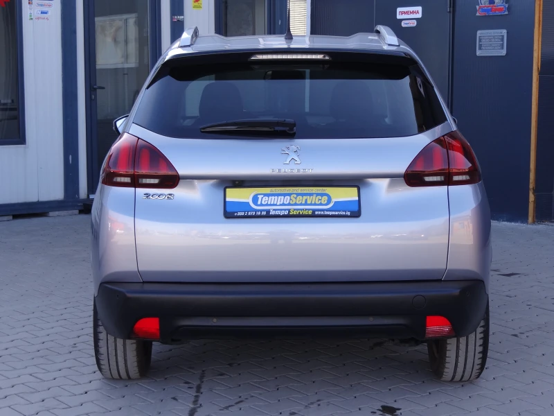 Peugeot 2008 1.2e-THP 110k.c./Автоматик/Навигация/Камера/Euro6/, снимка 4 - Автомобили и джипове - 49024175