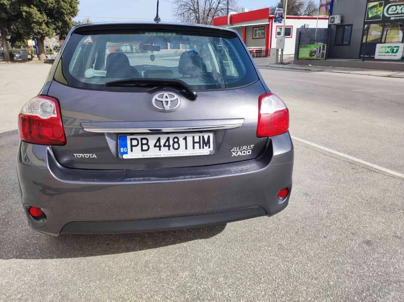 Toyota Auris, снимка 2 - Автомобили и джипове - 49559322