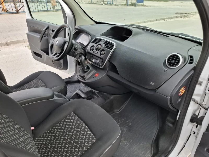 Renault Kangoo, снимка 11 - Автомобили и джипове - 52458355