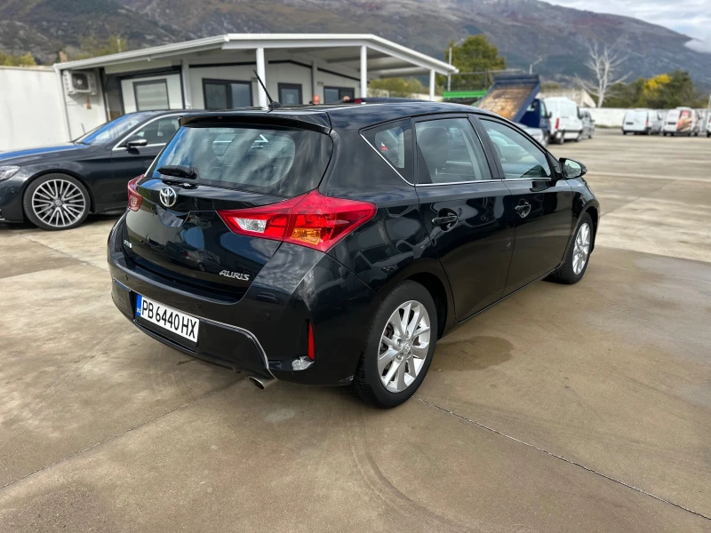 Toyota Auris 2.0-D4D!КЛИМА!ТОП!КАМЕРА!, снимка 3 - Автомобили и джипове - 52167728