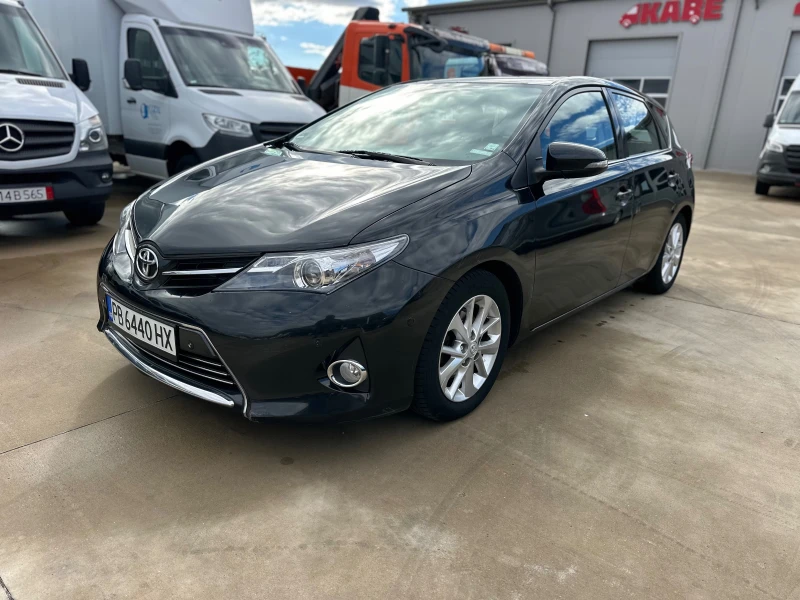 Toyota Auris 2.0-D4D!КЛИМА!ТОП!КАМЕРА!
