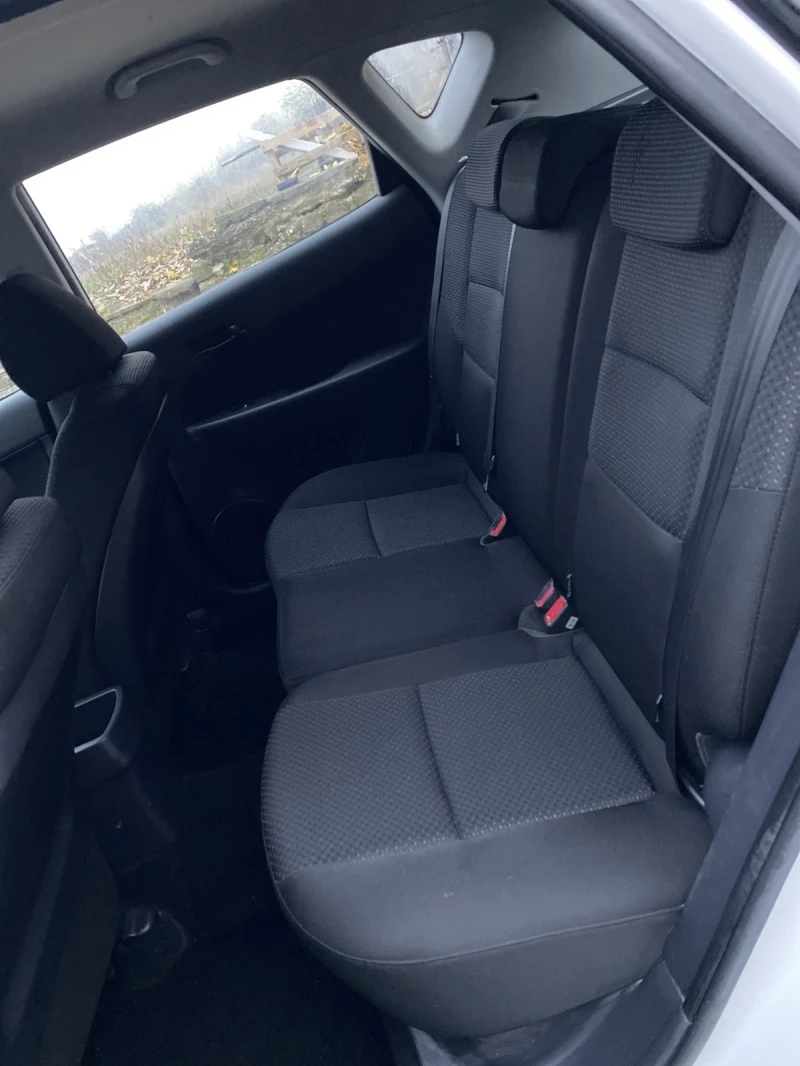 Hyundai I30 1.4i FACELIFT FIFA EDITION ПРОДАДЕНА!, снимка 10 - Автомобили и джипове - 52517769