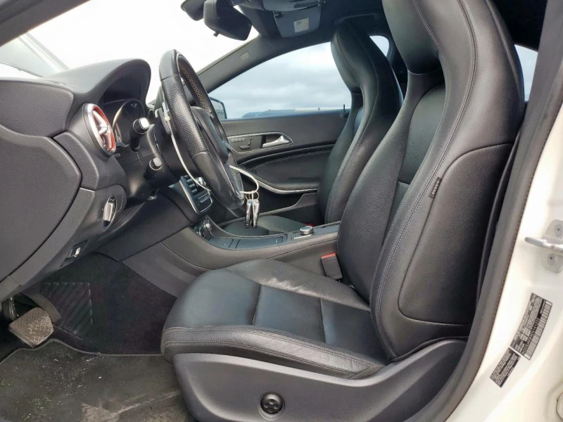 Mercedes-Benz CLA 250, снимка 7 - Автомобили и джипове - 52485009