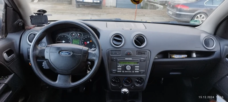 Ford Fusion Комби, снимка 14 - Автомобили и джипове - 52827621