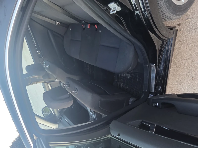 Mercedes-Benz C 220 2.2 CDI, снимка 8 - Автомобили и джипове - 52859576