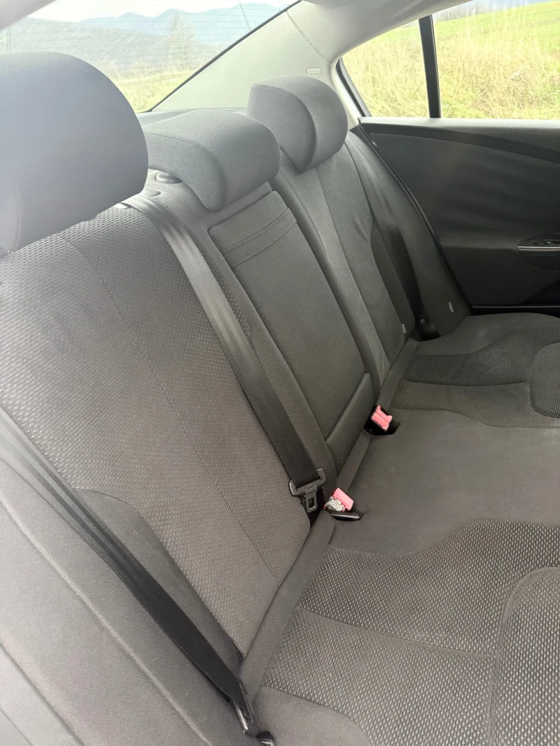 VW Passat 2.0 куб.140 коня ГАРАЖНА, снимка 13 - Автомобили и джипове - 53075090