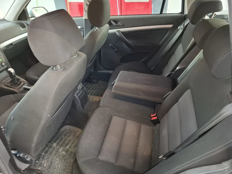 Skoda Octavia 1.9TDi 4x4, снимка 9 - Автомобили и джипове - 53423010