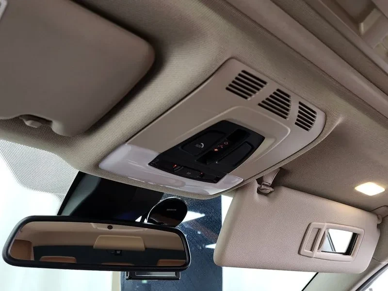 BMW 320 I LUXURY, снимка 16 - Автомобили и джипове - 55363249