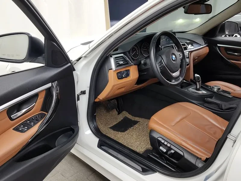 BMW 320 I LUXURY, снимка 10 - Автомобили и джипове - 55363249