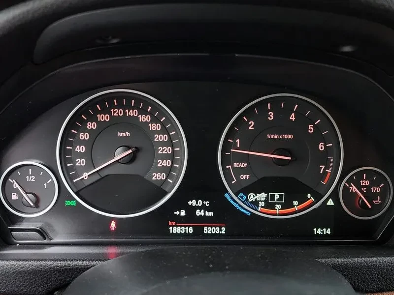 BMW 320 I LUXURY, снимка 8 - Автомобили и джипове - 55363249
