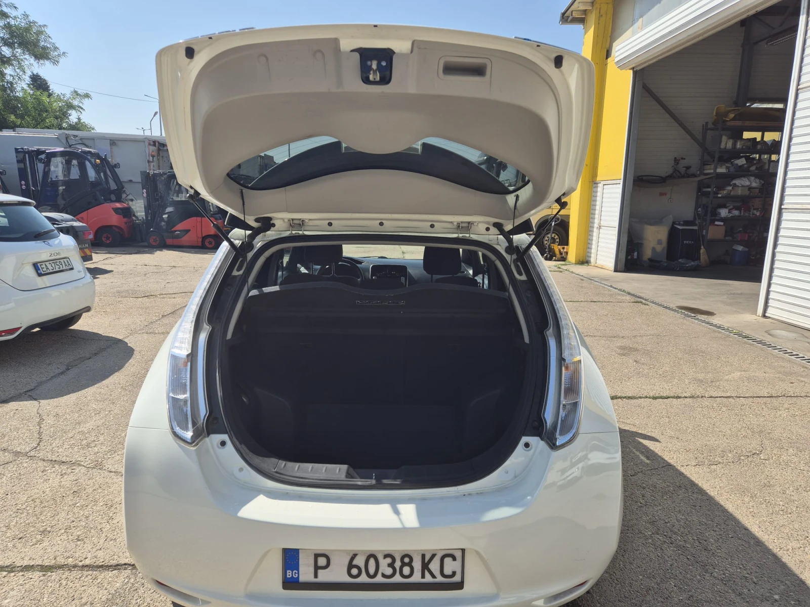 Nissan Leaf  | Mobile.bg   16