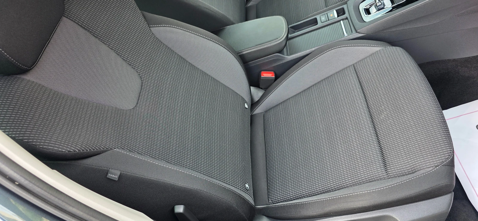 Skoda Octavia 2.0 TDI * AVTOMAT* * 4х4* * KEYLESS* * DISTRONIC, снимка 10 - Автомобили и джипове - 55197634
