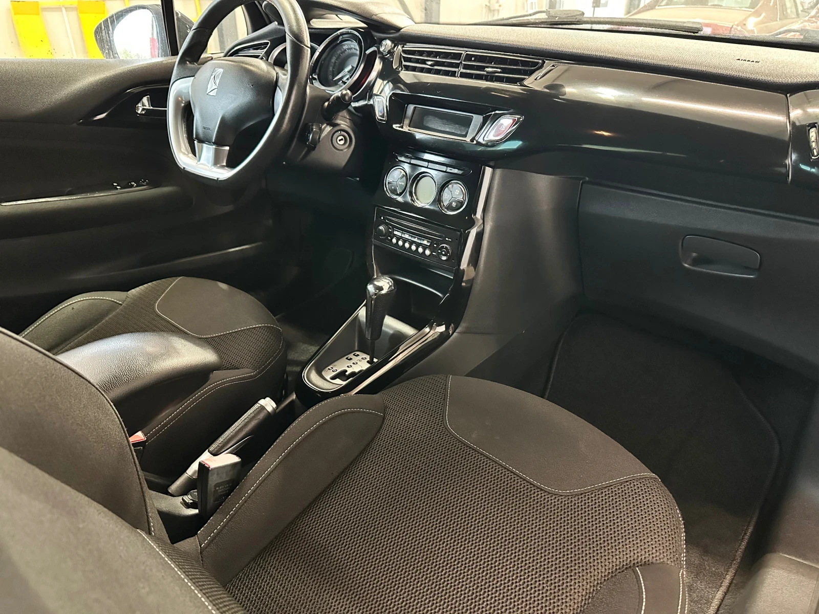 Citroen DS3 1.6Vti-120к.с., снимка 10 - Автомобили и джипове - 56697358