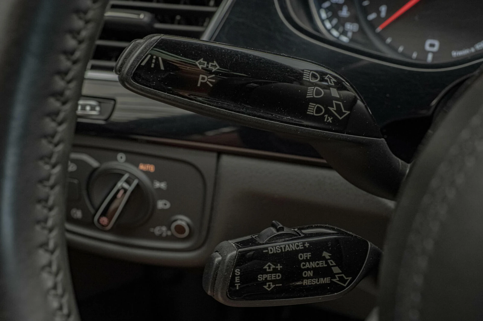 Audi A8 СМЕНЕНИ ВЕРИГИ/3.0TDI/Bose/PreSense/Алкантар - изображение 10