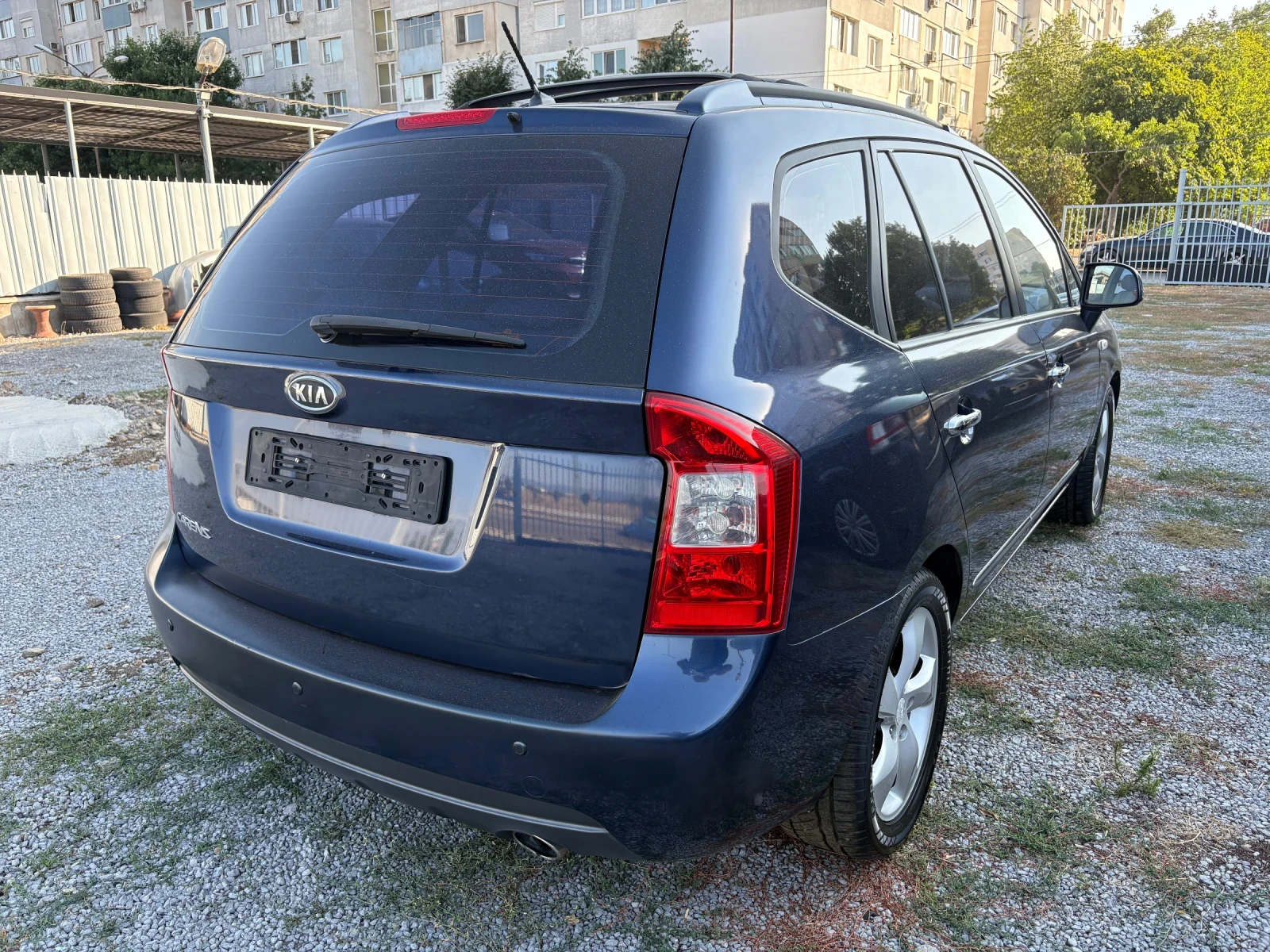 Kia Carens 2.0i  Automat - изображение 6