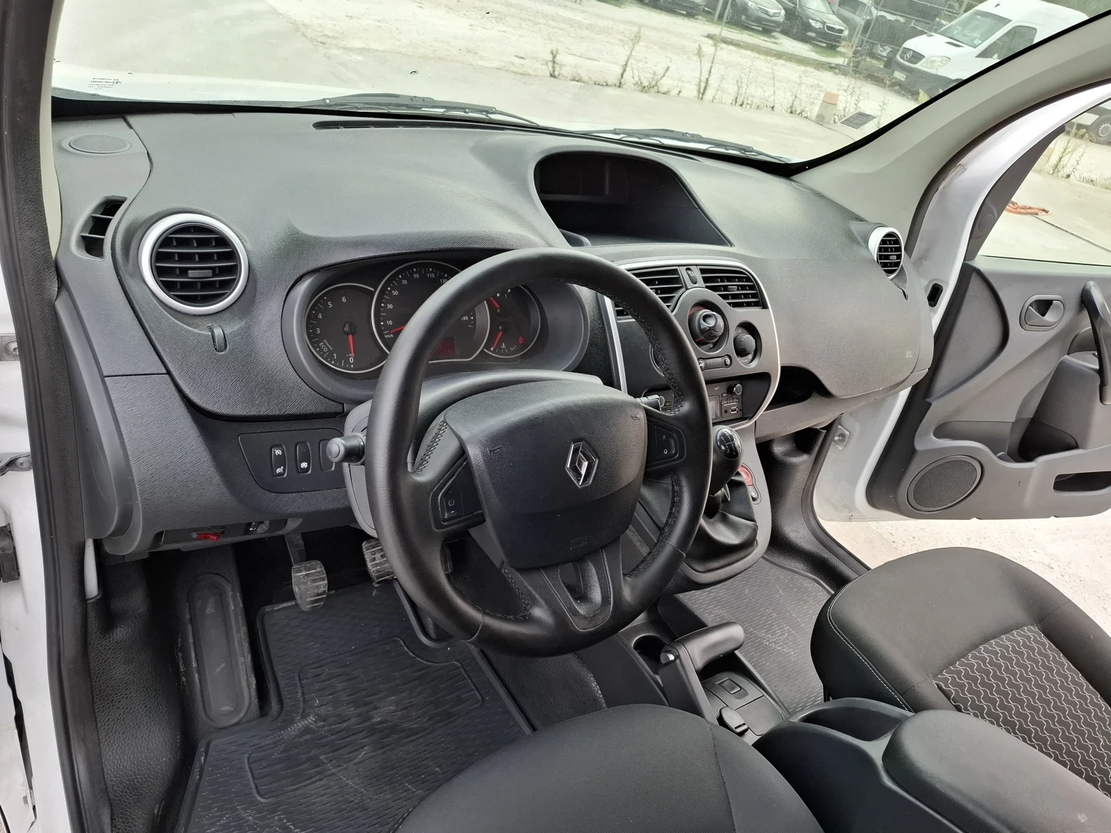 Renault Kangoo  - изображение 10