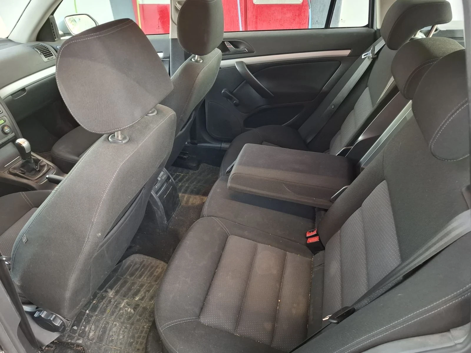 Skoda Octavia 1.9TDi 4x4 - изображение 9