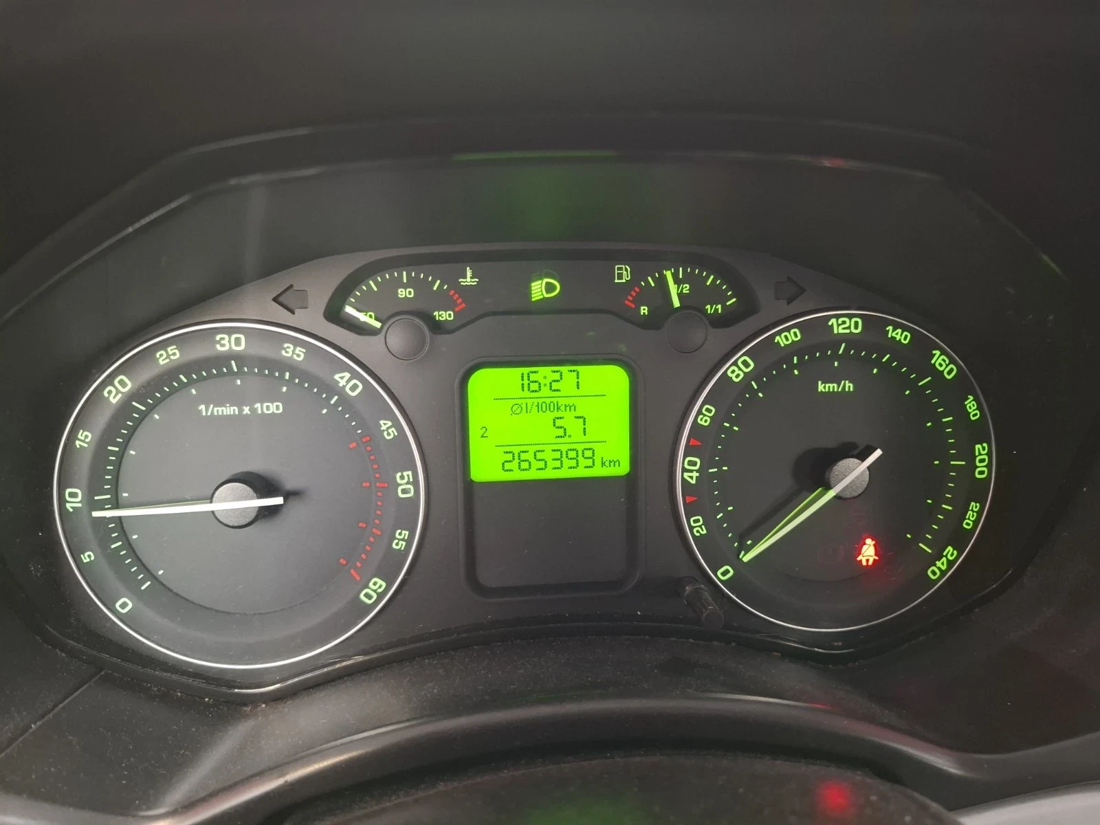 Skoda Octavia 1.9TDi 4x4 - изображение 7