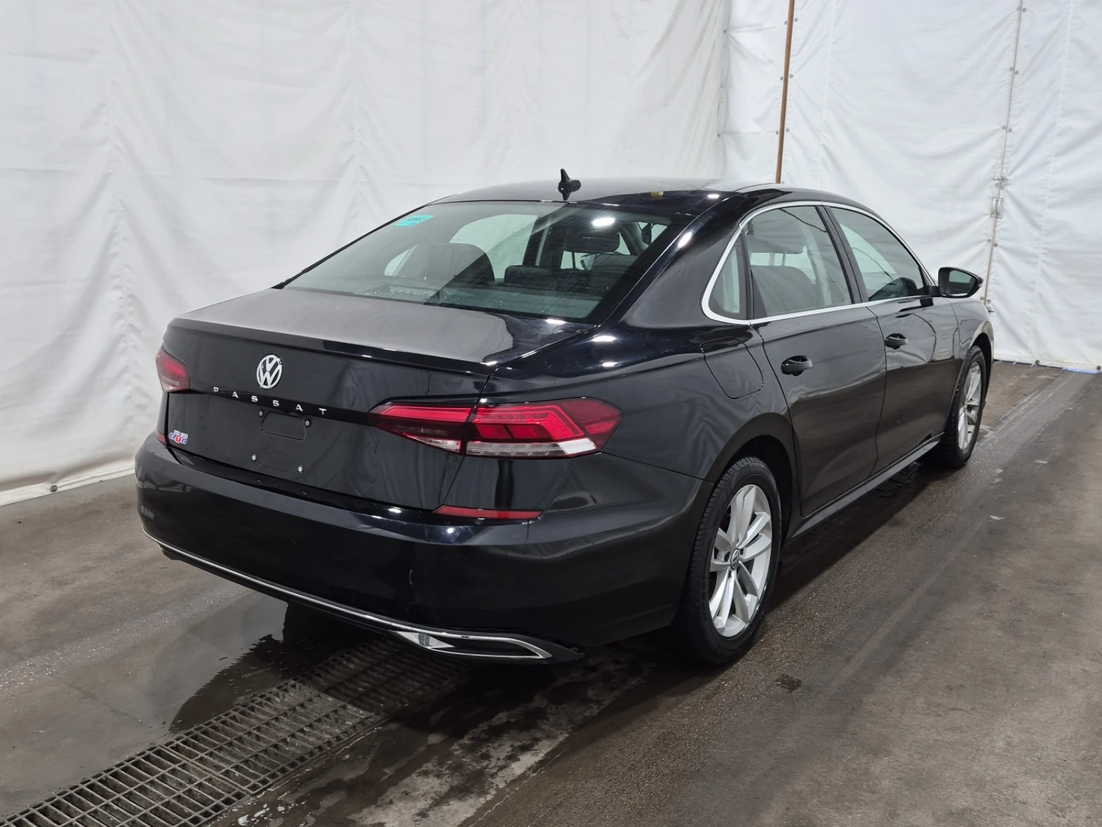 VW Passat 2.0L| ПАМЕТ| ПОДГРЕВИ| CARFAX|  - изображение 3