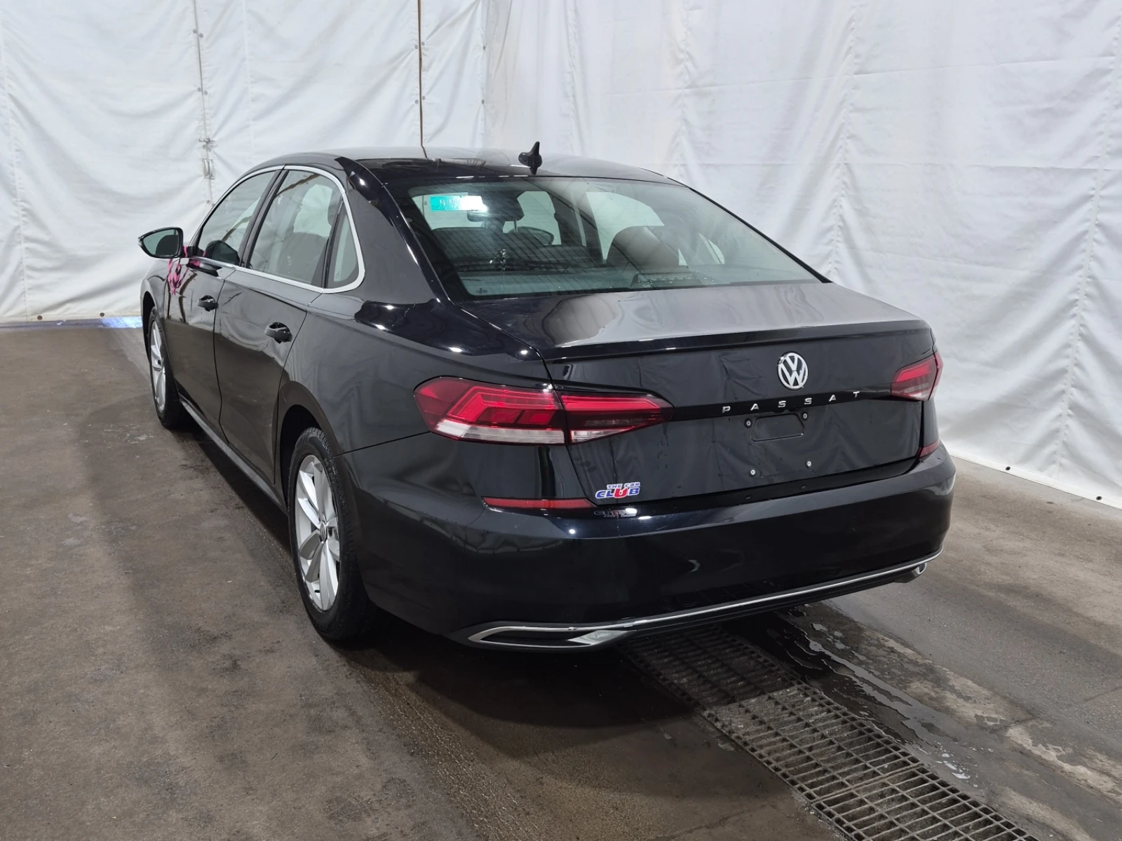 VW Passat 2.0L| ПАМЕТ| ПОДГРЕВИ| CARFAX|  - изображение 4