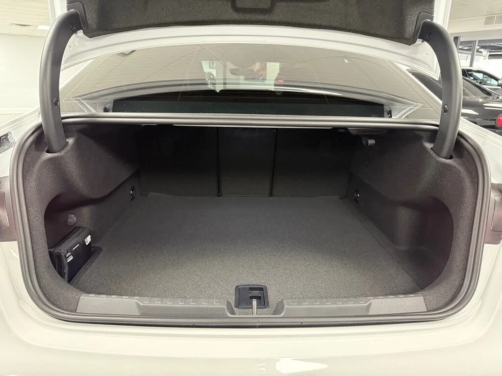 Audi Rs3 2.5T quattro* АвтоКредит* (Цена до БГ) , снимка 7 - Автомобили и джипове - 53814162