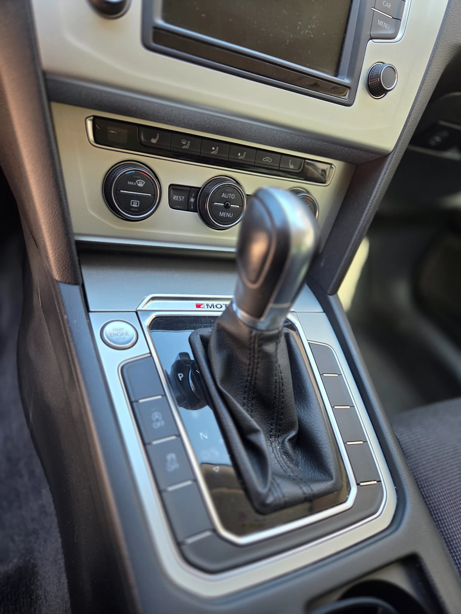 VW Passat 2.0TDI 190HP 4MOTION CAMERA, снимка 14 - Автомобили и джипове - 53841661