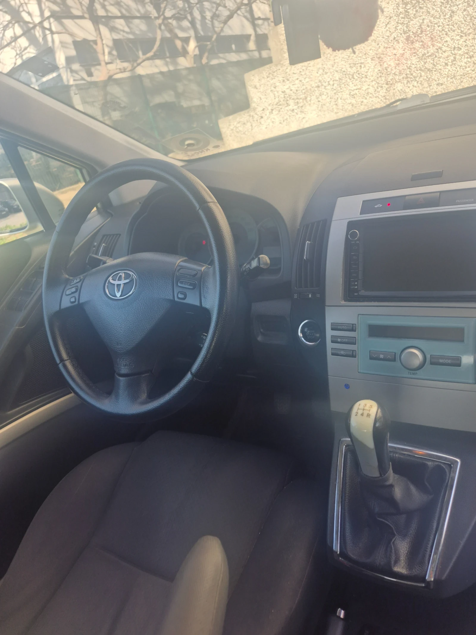 Toyota Corolla verso, снимка 16 - Автомобили и джипове - 53897126