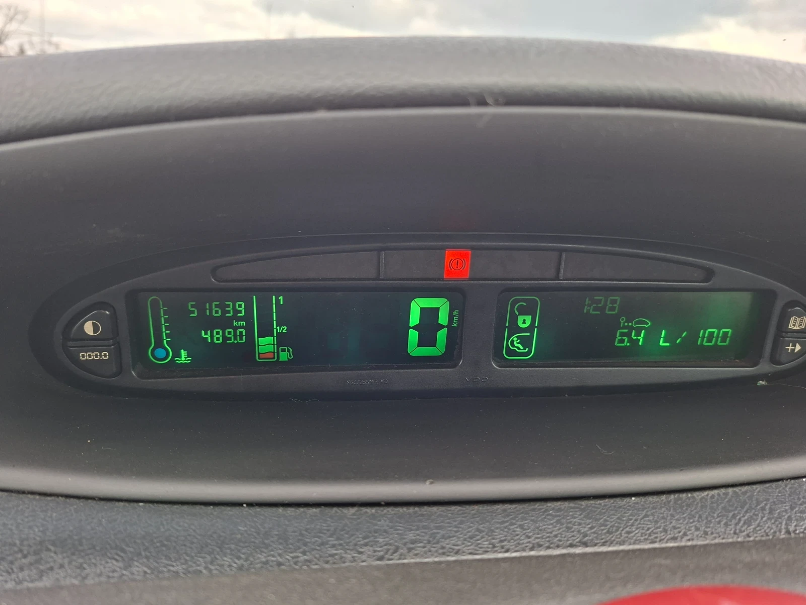 Citroen Xsara picasso 2.0 hdi , снимка 13 - Автомобили и джипове - 53929103