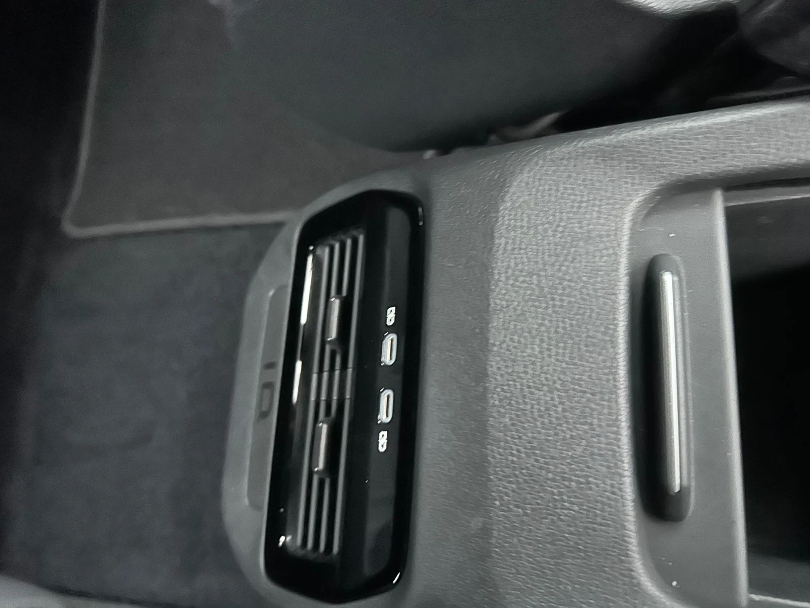 VW ID.4 PRO 204ks 82KW , снимка 12 - Автомобили и джипове - 54032874