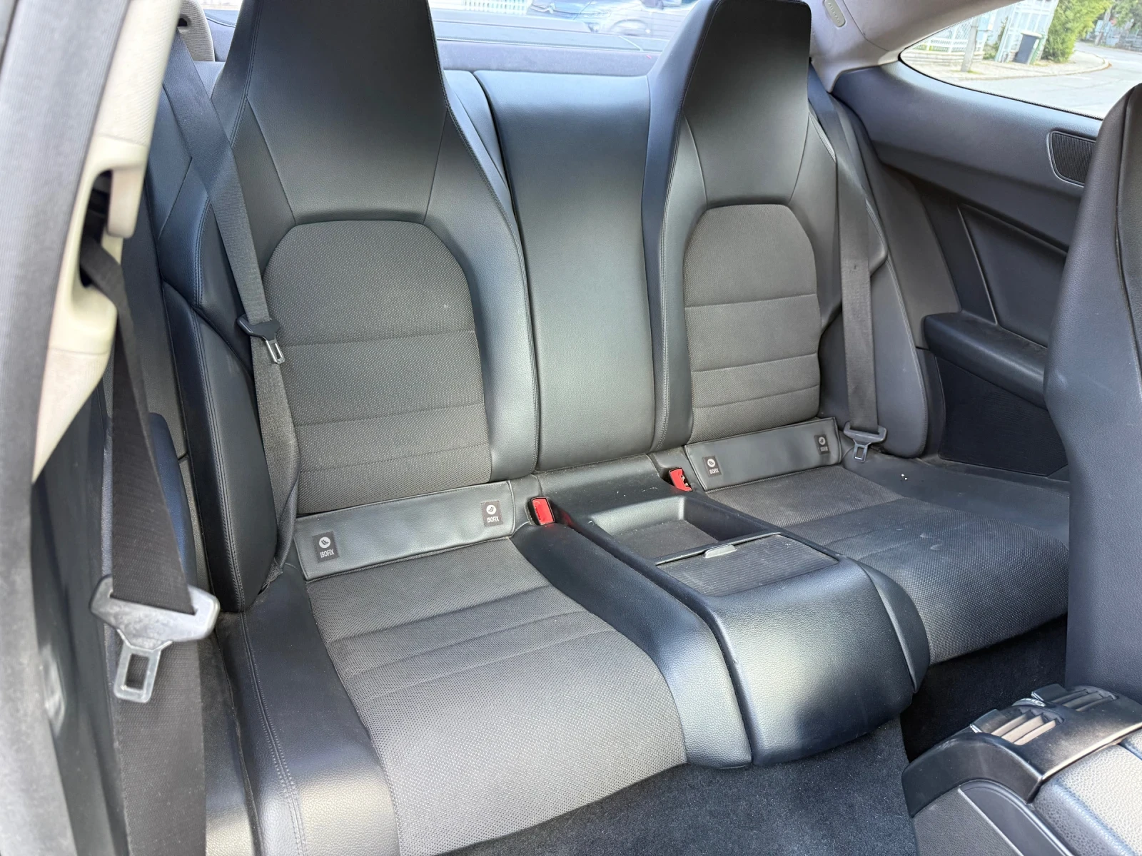 Mercedes-Benz C 220 AMG, снимка 12 - Автомобили и джипове - 54632862