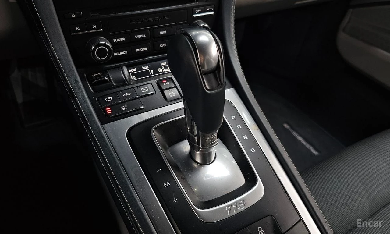 Porsche Boxster 2.0* PDK, снимка 13 - Автомобили и джипове - 54640992