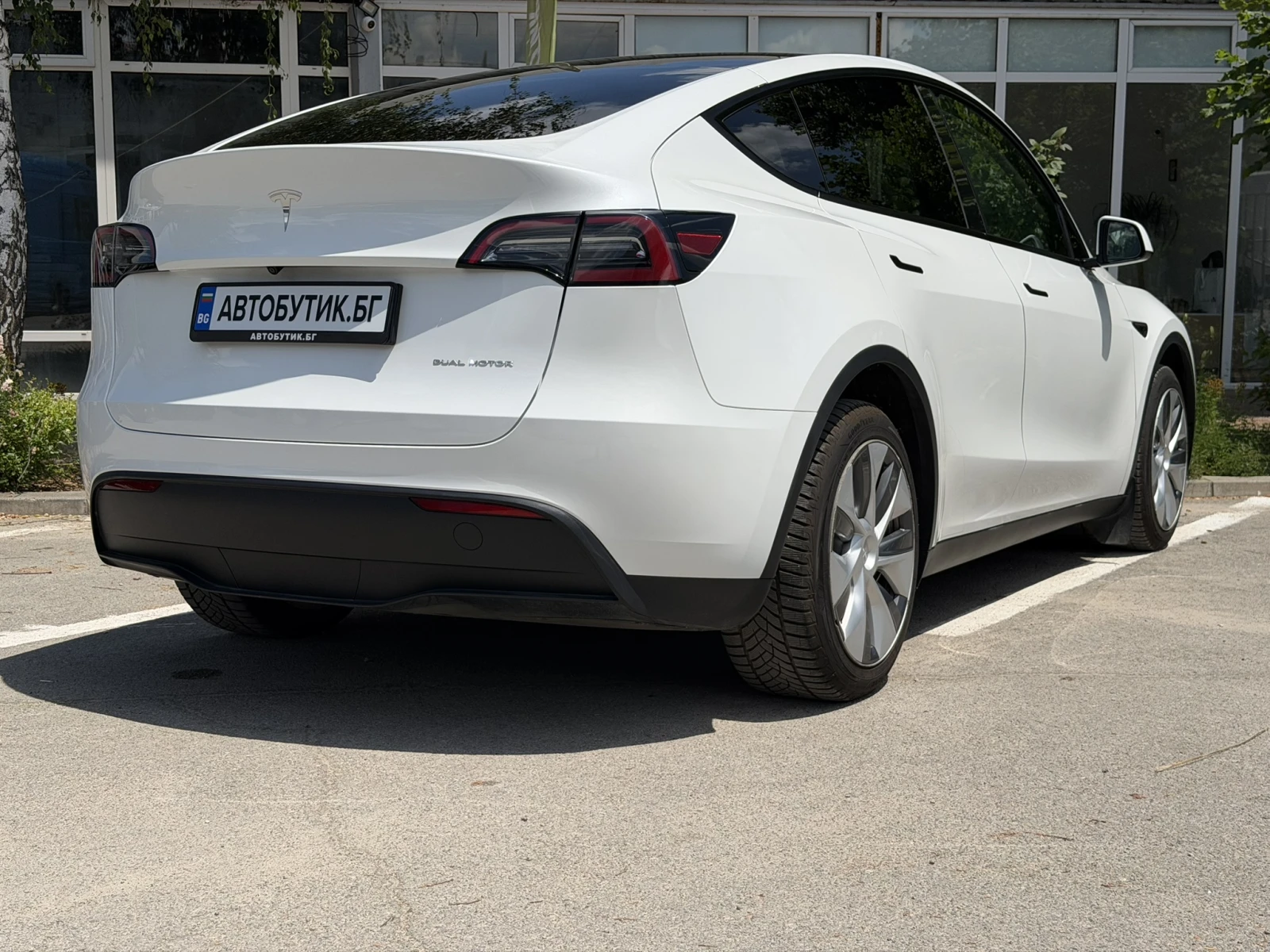 Tesla Model Y Long Range AWD, снимка 4 - Автомобили и джипове - 55222101