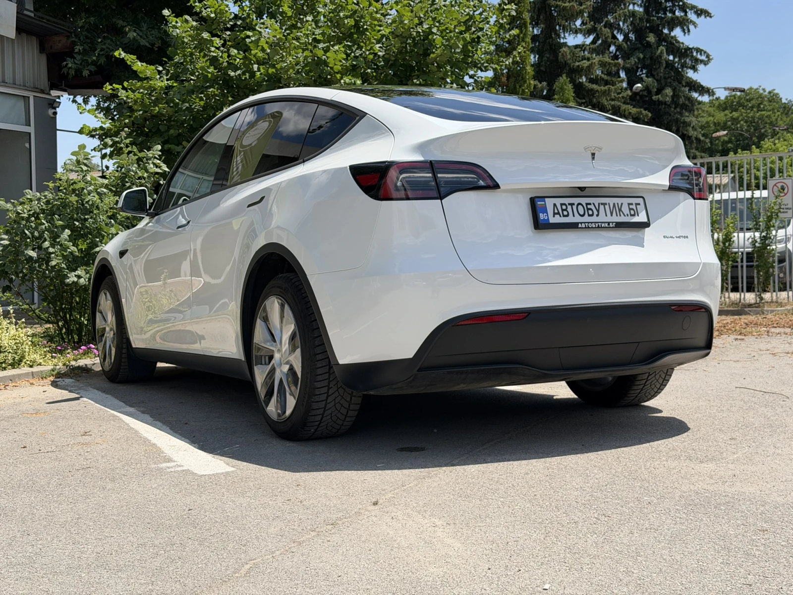 Tesla Model Y Long Range AWD, снимка 6 - Автомобили и джипове - 55222101