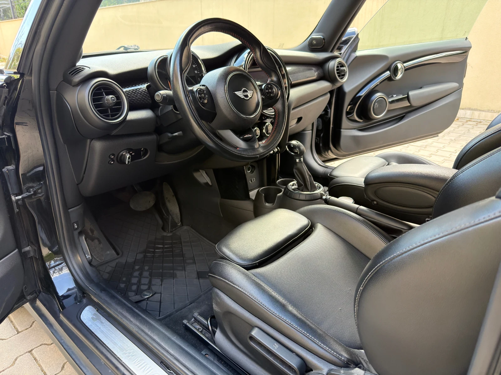 Mini Cooper s 2.0i/192hp/Кожа/Панорама/Подгрев /Автоматик/Harman, снимка 8 - Автомобили и джипове - 55951989