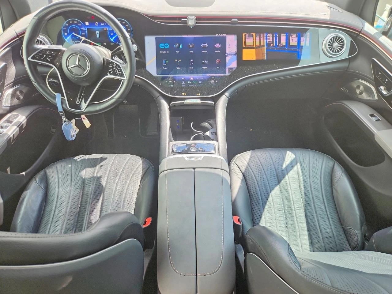 Mercedes-Benz EQS SUV 450 4MATIC - DUAL SCREEN - BURMESTER - ОБДУХ, снимка 8 - Автомобили и джипове - 56221792