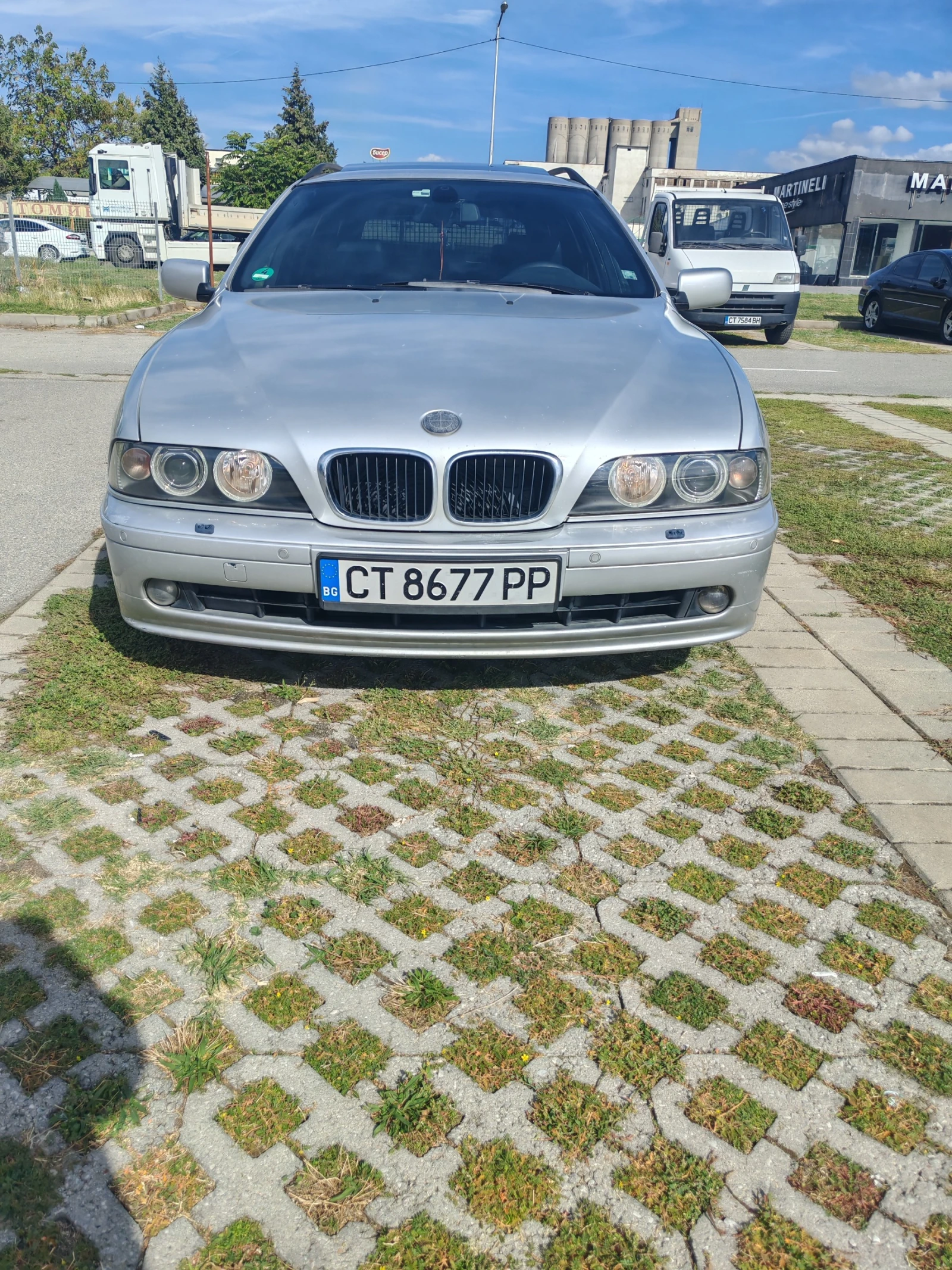 BMW 525 525 iA, снимка 2 - Автомобили и джипове - 56746901