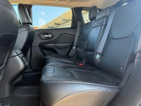 Jeep Cherokee 2.0M-Jet-автоматик-4Х4-нави-камера-обсуѝжен-, снимка 11