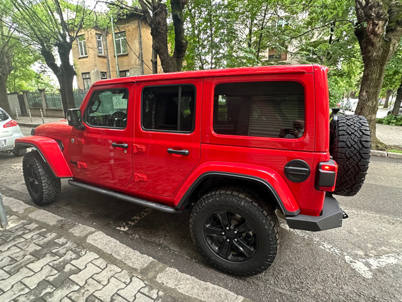 Jeep Wrangler Unlimited Nighthawk Edition, снимка 11 - Автомобили и джипове - 46325113