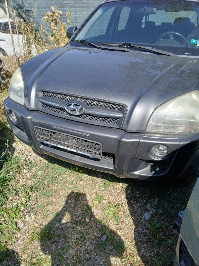 Hyundai Tucson 2.0i, снимка 1 - Автомобили и джипове - 47450014